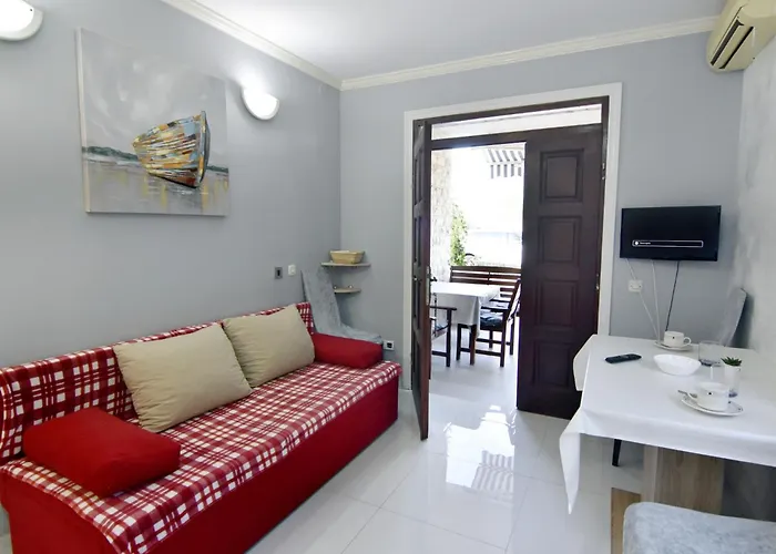By The Sea Biograd Na Moru, Biograd - 22807 アパート *